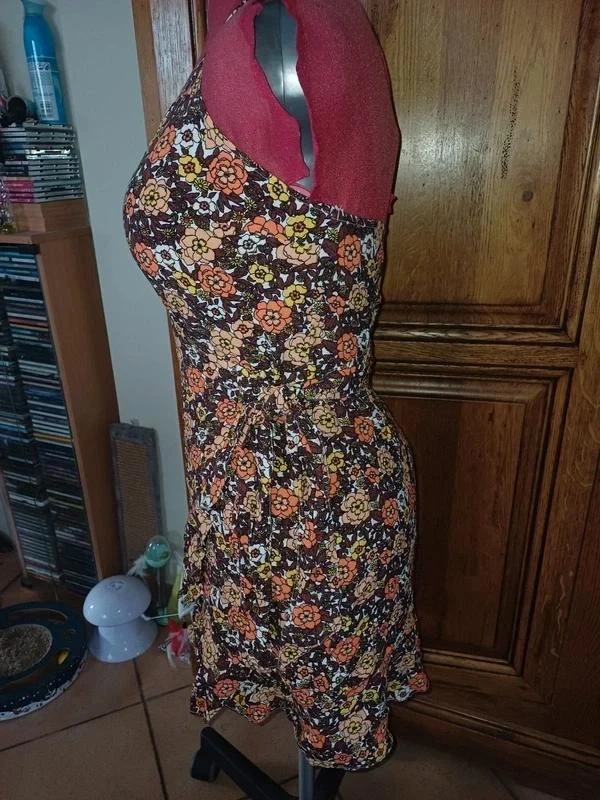 Vestido floral portefeuille tamanho 38 marca Kiabi novo em viscose – photo 4